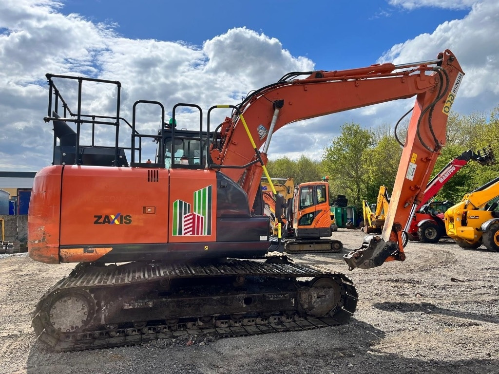 Hitachi ZX 130 LC N-6 - Гусеничный экскаватор: фото 2 Hitachi ZX 130 LC N-6 - Гусеничный экскаватор: фото 2