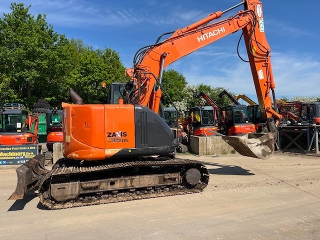 Hitachi ZX 135 US 5-B - Гусеничный экскаватор: фото 1 Hitachi ZX 135 US 5-B - Гусеничный экскаватор: фото 1