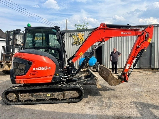 Kubota KX 060-5 - Мини-экскаватор: фото 1 Kubota KX 060-5 - Мини-экскаватор: фото 1