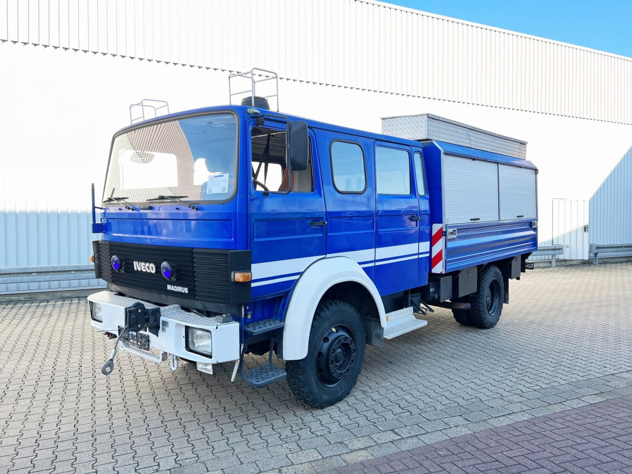 120-23 AW 4x4 Doka 120-23 AW 4x4 Doka, V8-Motor, Mannschaftswagen 16 Sitze, Seilwinde - Пожарная машина: фото 1