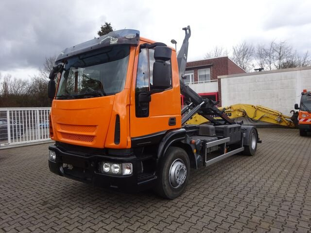 Euro Cargo 160E25 4x2 Euro Cargo 160E25 4x2, HIAB - Крюковой мультилифт: фото 1