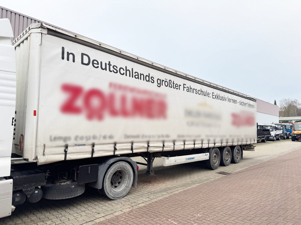 Krone SDP 27 SDP 27 , Edscha-Verdeck, Ex-Fahrschule - Полуприцеп бортовой/ Платформа: фото 1 Krone SDP 27 SDP 27 , Edscha-Verdeck, Ex-Fahrschule - Полуприцеп бортовой/ Платформа: фото 1