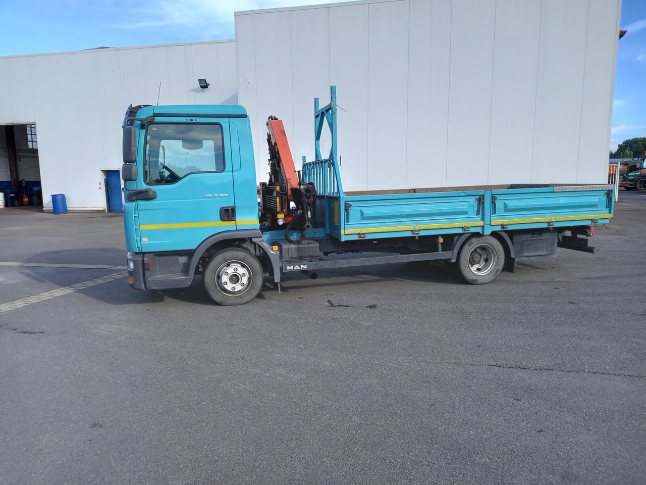 MAN TGL 8.150 4x2 BL TGL 8.150 4x2 BL mit Kran Palfinger PK 3200A - Автоманипулятор, Грузовик бортовой/ Платформа: фото 1 MAN TGL 8.150 4x2 BL TGL 8.150 4x2 BL mit Kran Palfinger PK 3200A - Автоманипулятор, Грузовик бортовой/ Платформа: фото 1