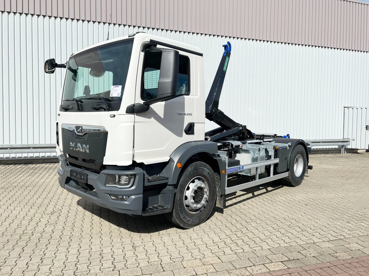 MAN TGM 18.250/340 4x2 BL CH TGM 18.250/340 4x2 BL CH, Funk, 3x VORHANDEN - Крюковой мультилифт: фото 1