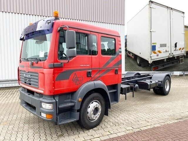 MAN TGM 18.280 4x2 BL Doka TGM 18.280 4x2 BL Doka - Грузовик-шасси: фото 1 MAN TGM 18.280 4x2 BL Doka TGM 18.280 4x2 BL Doka - Грузовик-шасси: фото 1