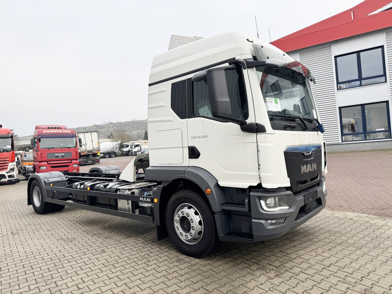 MAN TGM 18.320 4x2 BL TGM 18.320 4x2 BL в лизинг MAN TGM 18.320 4x2 BL TGM 18.320 4x2 BL: фото 9
