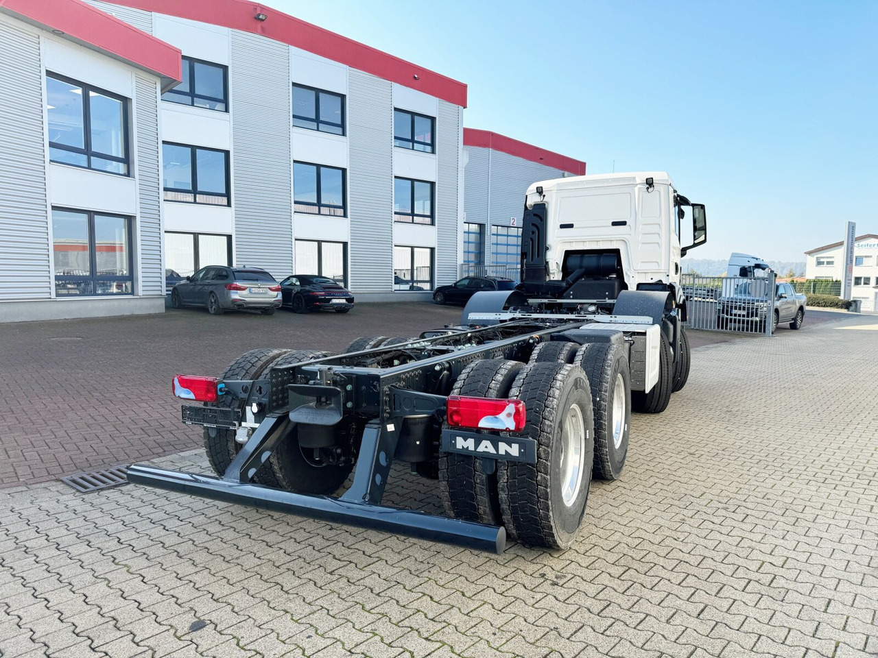 MAN TGS 35.480 8x6H BL CH TGS 35.480 8x6H BL CH, HydroDrive, Navi, Nebenantrieb в лизинг MAN TGS 35.480 8x6H BL CH TGS 35.480 8x6H BL CH, HydroDrive, Navi, Nebenantrieb: фото 12