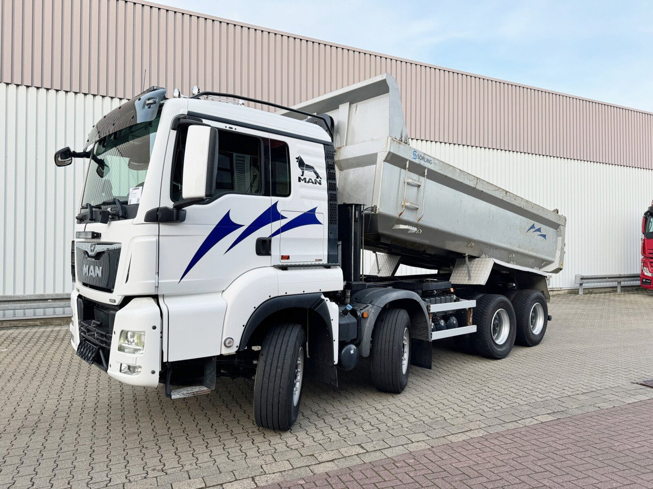 MAN TGS 35.500 8X4 BB TGS 35.500 8X4 BB, Intarder, Stahlmulde ca. 14m³, hydr. Heckklappenöffnung - Внедорожный самосвал: фото 1