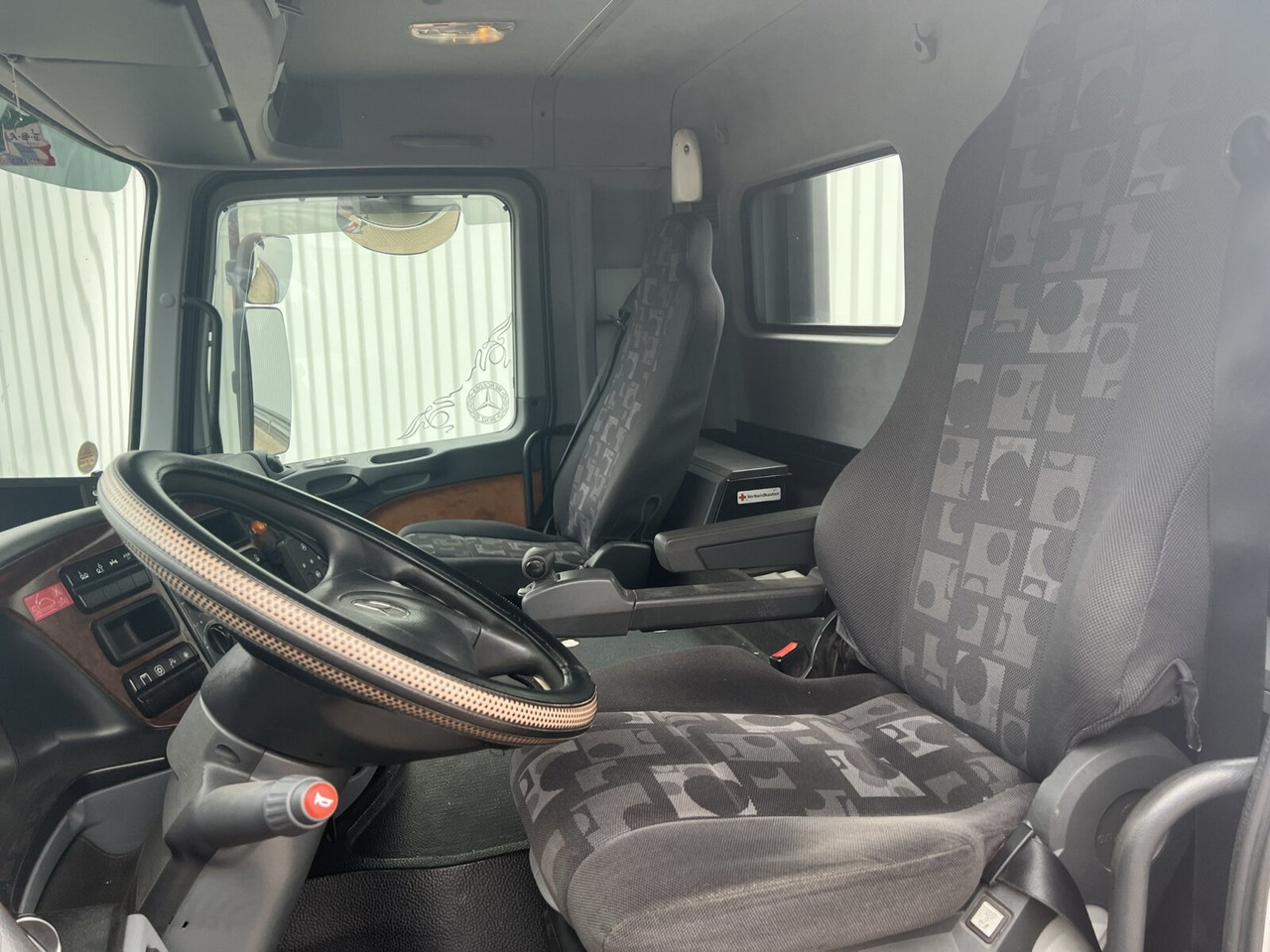 Mercedes-Benz Actros 2546 L 6x2 Actros 2546 L 6x2/48, Lift-/Lenkachse, RK 20.70 bis 7 m Container - Крюковой мультилифт: фото 3 Mercedes-Benz Actros 2546 L 6x2 Actros 2546 L 6x2/48, Lift-/Lenkachse, RK 20.70 bis 7 m Container - Крюковой мультилифт: фото 3