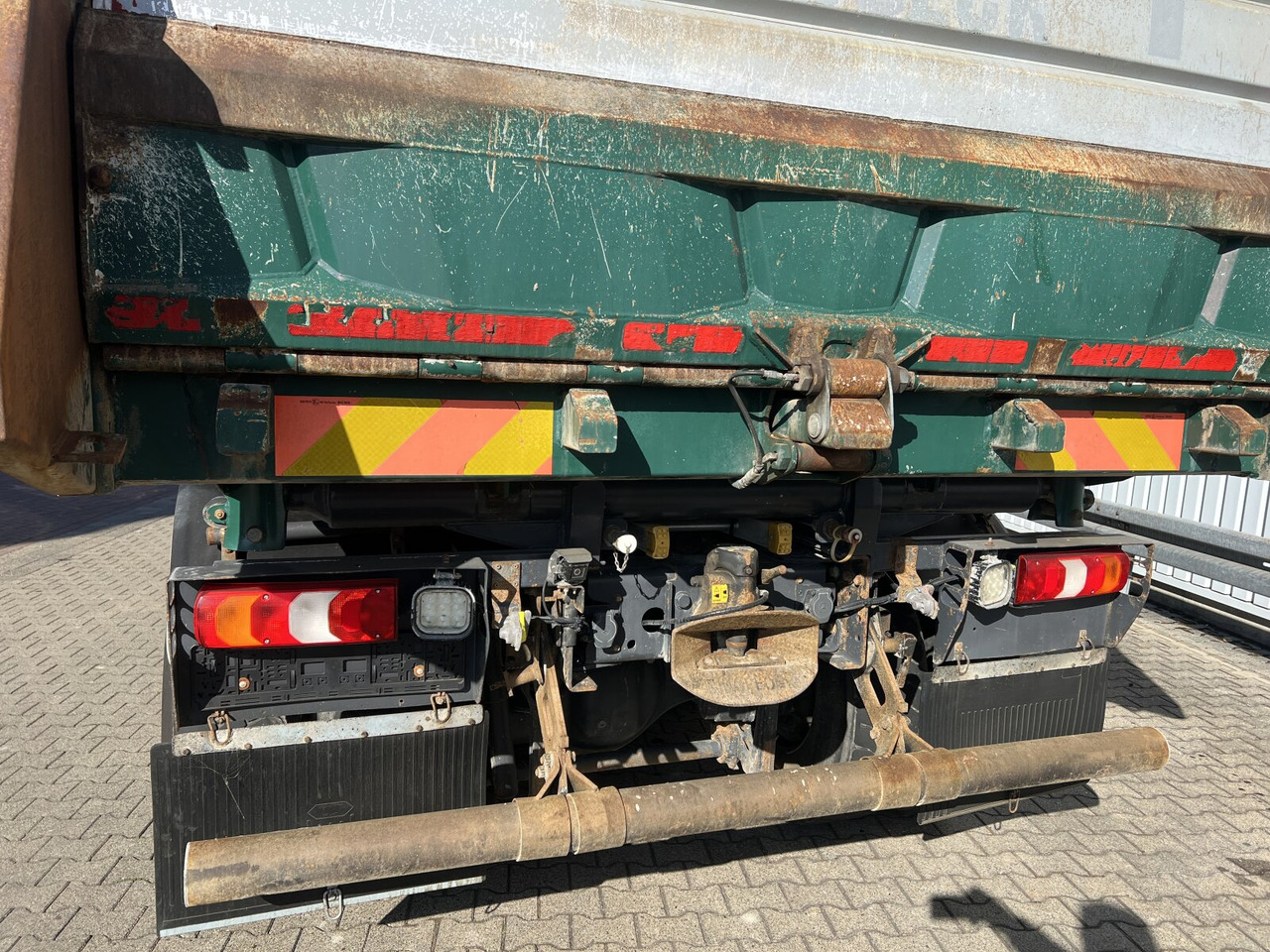 Mercedes-Benz Arocs 3243 K 8x4 Arocs 3243 K 8x4, Ressenig Thermo Alukipper 3-S - Самосвал: фото 2 Mercedes-Benz Arocs 3243 K 8x4 Arocs 3243 K 8x4, Ressenig Thermo Alukipper 3-S - Самосвал: фото 2