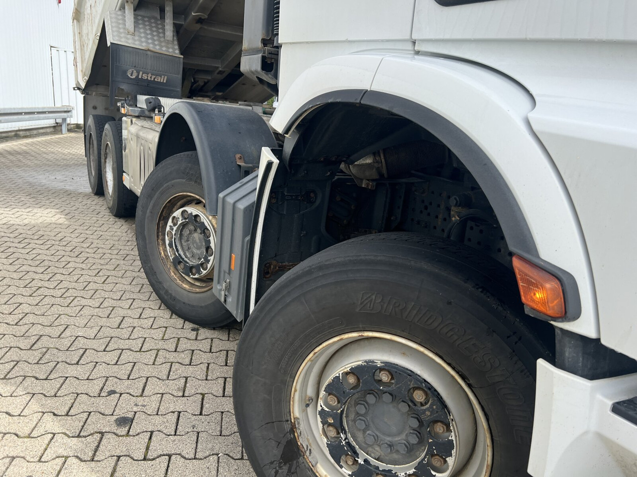 Mercedes-Benz Arocs 3253 K 8x4/4 Arocs 3253 K 8x4/4, Retarder, Stahlmulde ca. 15m³, hydr. Heckklappenöffnung в лизинг Mercedes-Benz Arocs 3253 K 8x4/4 Arocs 3253 K 8x4/4, Retarder, Stahlmulde ca. 15m³, hydr. Heckklappenöffnung: фото 15