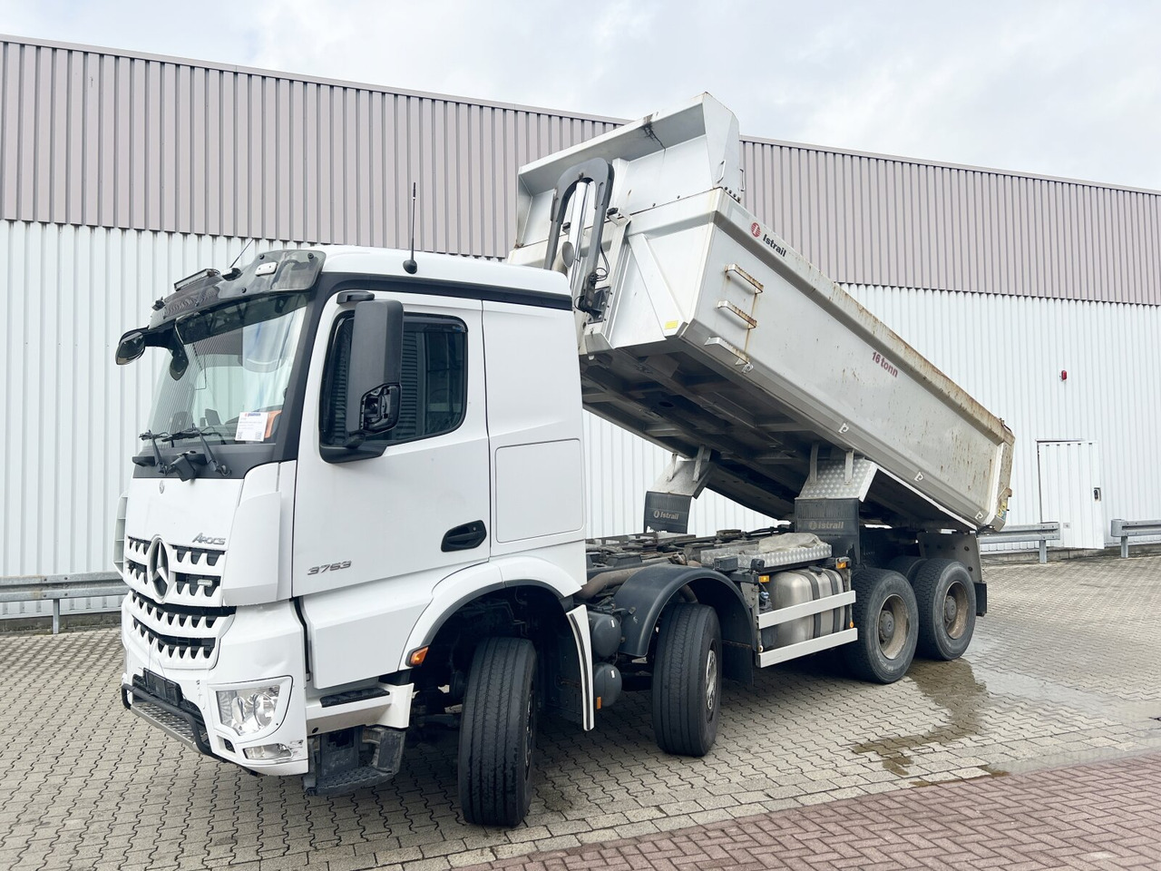 Mercedes-Benz Arocs 3253 K 8x4/4 Arocs 3253 K 8x4/4, Retarder, Stahlmulde ca. 15m³, hydr. Heckklappenöffnung - Внедорожный самосвал: фото 1