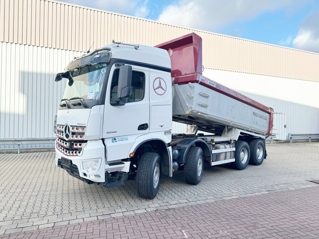 Mercedes-Benz Arocs 3258 LK 8x4/4 Arocs 3258 LK 8x4/4, Retarder, Stahlmulde ca. 14m³, hydr. Heckklappenöffnung - Внедорожный самосвал: фото 1