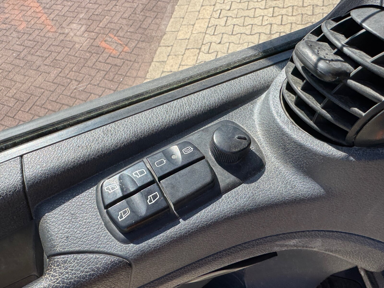 Самосвал Mercedes-Benz Atego 1530 K 4x2 Atego 1530 K 4x2, Meiller 3-Seiten, 2x AHK: фото 7