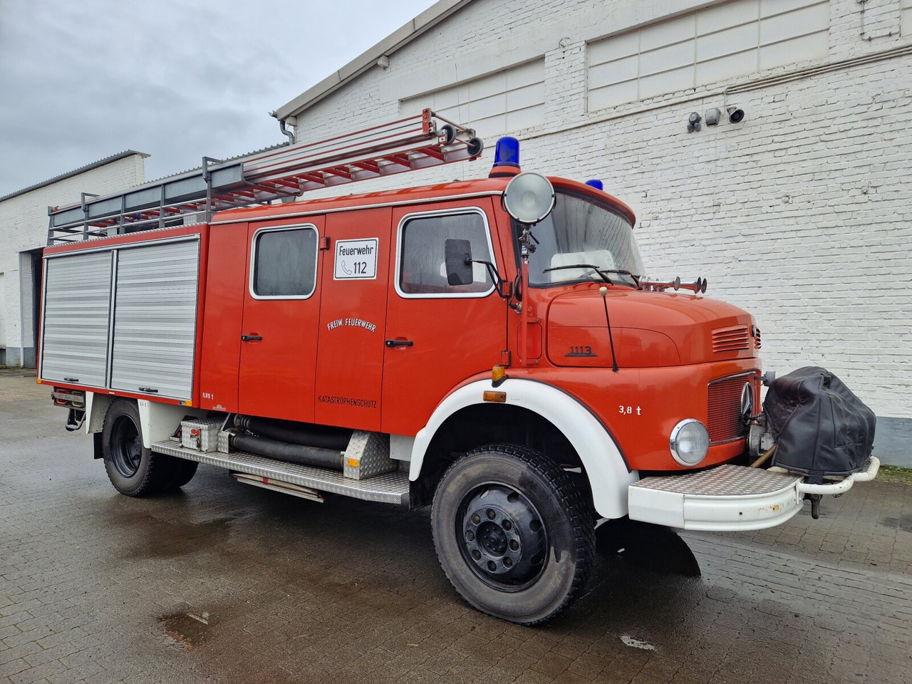 Mercedes-Benz LAF 1113 B 4x4 Doka LAF 1113 B 4x4 Doka, LF 16 TS - Пожарная машина: фото 1 Mercedes-Benz LAF 1113 B 4x4 Doka LAF 1113 B 4x4 Doka, LF 16 TS - Пожарная машина: фото 1