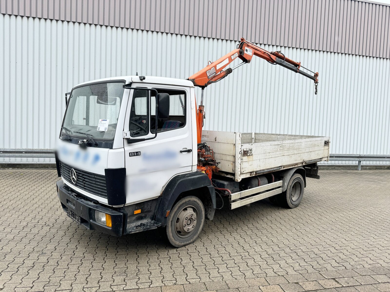 Mercedes-Benz LK 814 4x2 LK 814 4x2, 6-Zylinder, Kran Tirre Euro 35 - Автоманипулятор, Грузовик бортовой/ Платформа: фото 1 Mercedes-Benz LK 814 4x2 LK 814 4x2, 6-Zylinder, Kran Tirre Euro 35 - Автоманипулятор, Грузовик бортовой/ Платформа: фото 1