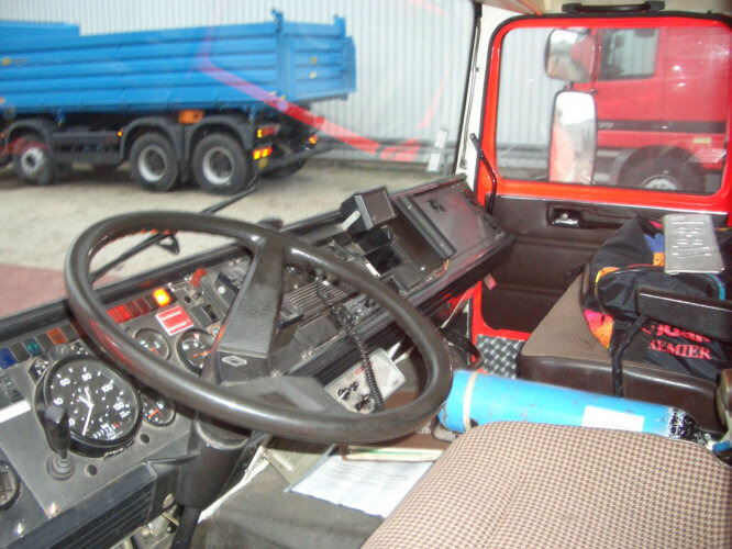 Renault G F231 4x2 - Пожарная машина: фото 4 Renault G F231 4x2 - Пожарная машина: фото 4