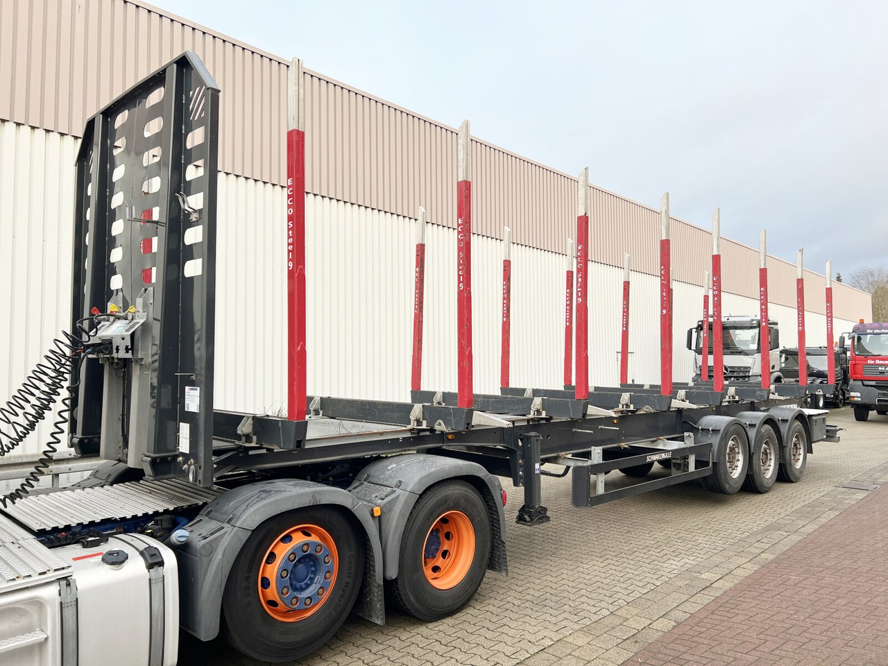 Schwarzmüller 3-Achs Holzauflieger 3-Achs Holzauflieger, Liftachse, MEHRFACH VORHANDEN! - Полуприцеп лесовоз: фото 1 Schwarzmüller 3-Achs Holzauflieger 3-Achs Holzauflieger, Liftachse, MEHRFACH VORHANDEN! - Полуприцеп лесовоз: фото 1