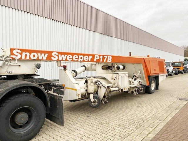 Snow Sweeper P17B Snow Sweeper P17B, V8-Motor, Kehrblasgerät, 4x Vorhanden! - Промышленная подметальная машина, Грузовик: фото 1