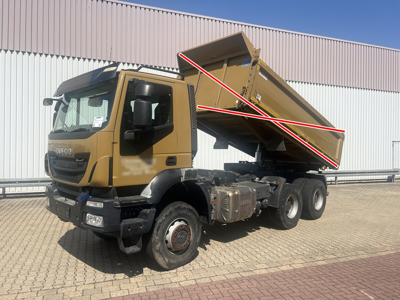 Trakker AD260T45W 6x6 Trakker AD260T45W 6x6 - Грузовик-шасси: фото 1 Trakker AD260T45W 6x6 Trakker AD260T45W 6x6 - Грузовик-шасси: фото 1