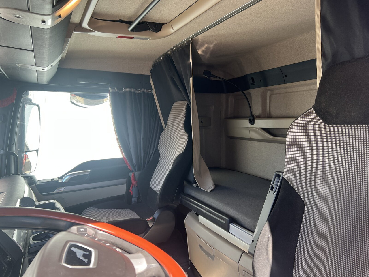 MAN TGX 18.500 4X4H BLS TGX 18.500 4X4H BLS, PriTarder, HydroDrive, Kipphydraulik - Тягач: фото 4 MAN TGX 18.500 4X4H BLS TGX 18.500 4X4H BLS, PriTarder, HydroDrive, Kipphydraulik - Тягач: фото 4
