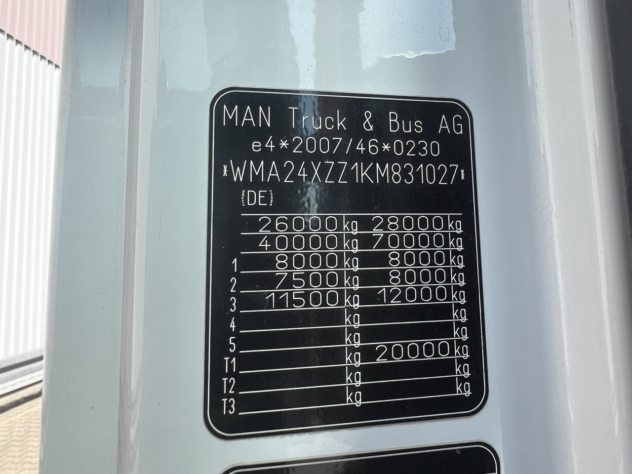 MAN TGX 26.500 6X2/4 BLS TGX 26.500 6X2/4 BLS, Intarder, Vorlauflenk-/lift, Standklima, XXL-Fahrerhaus - Тягач: фото 5 MAN TGX 26.500 6X2/4 BLS TGX 26.500 6X2/4 BLS, Intarder, Vorlauflenk-/lift, Standklima, XXL-Fahrerhaus - Тягач: фото 5