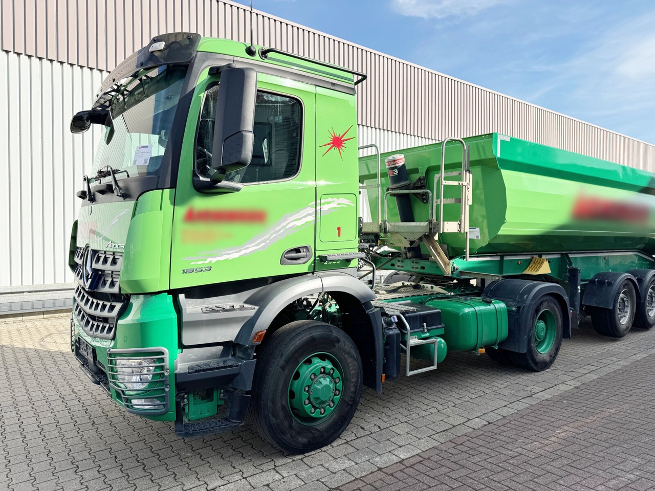 Mercedes-Benz Arocs 1853 LS 4x4 HAD Arocs 1853 LS 4x4 HAD, HydroDrive, Navi, Retarder, Kipphydraulik - Тягач: фото 1 Mercedes-Benz Arocs 1853 LS 4x4 HAD Arocs 1853 LS 4x4 HAD, HydroDrive, Navi, Retarder, Kipphydraulik - Тягач: фото 1