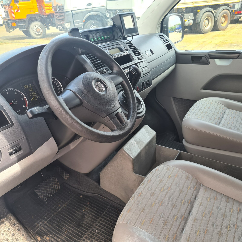 Volkswagen T5 2.0 TDI T5 2.0 TDI, Krankenwagen в лизинг Volkswagen T5 2.0 TDI T5 2.0 TDI, Krankenwagen: фото 13
