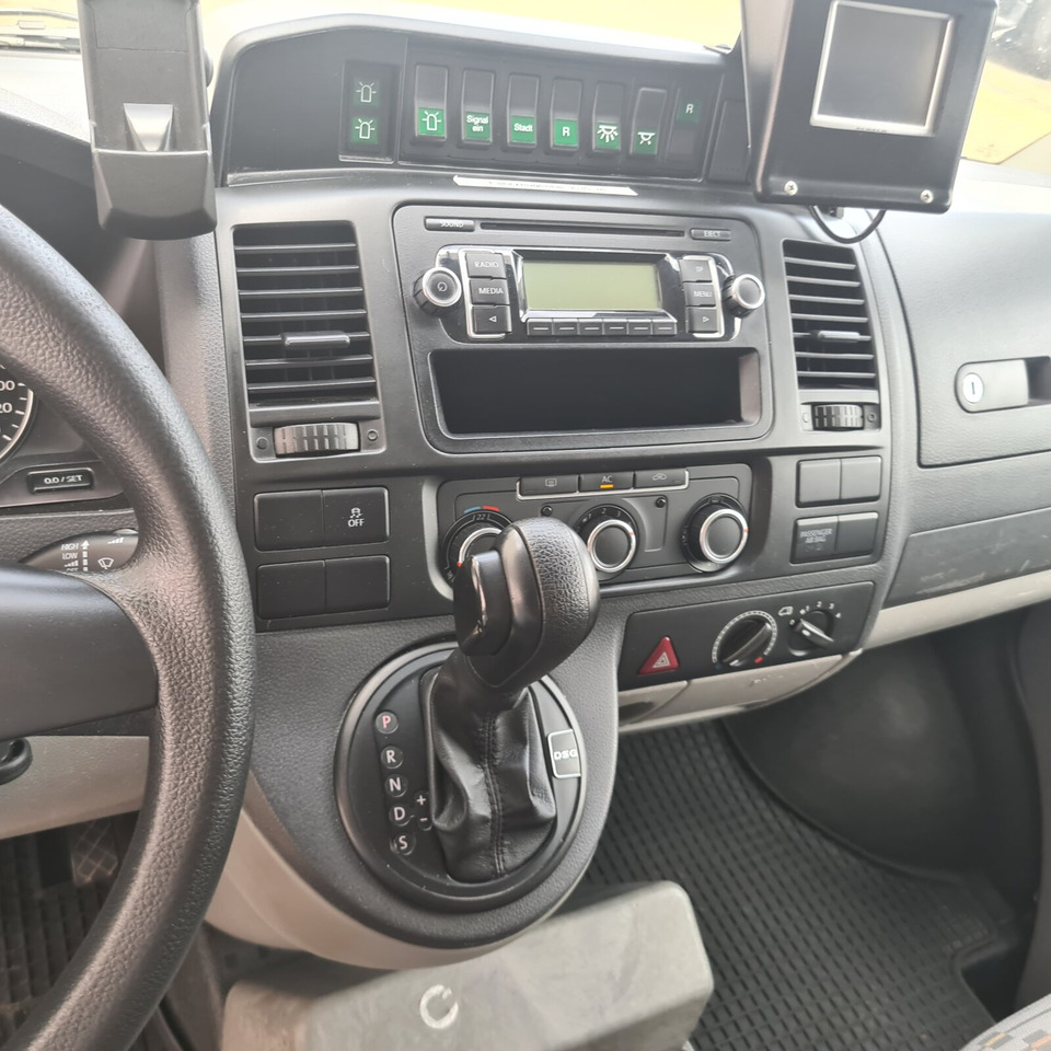 Volkswagen T5 2.0 TDI T5 2.0 TDI, Krankenwagen в лизинг Volkswagen T5 2.0 TDI T5 2.0 TDI, Krankenwagen: фото 14