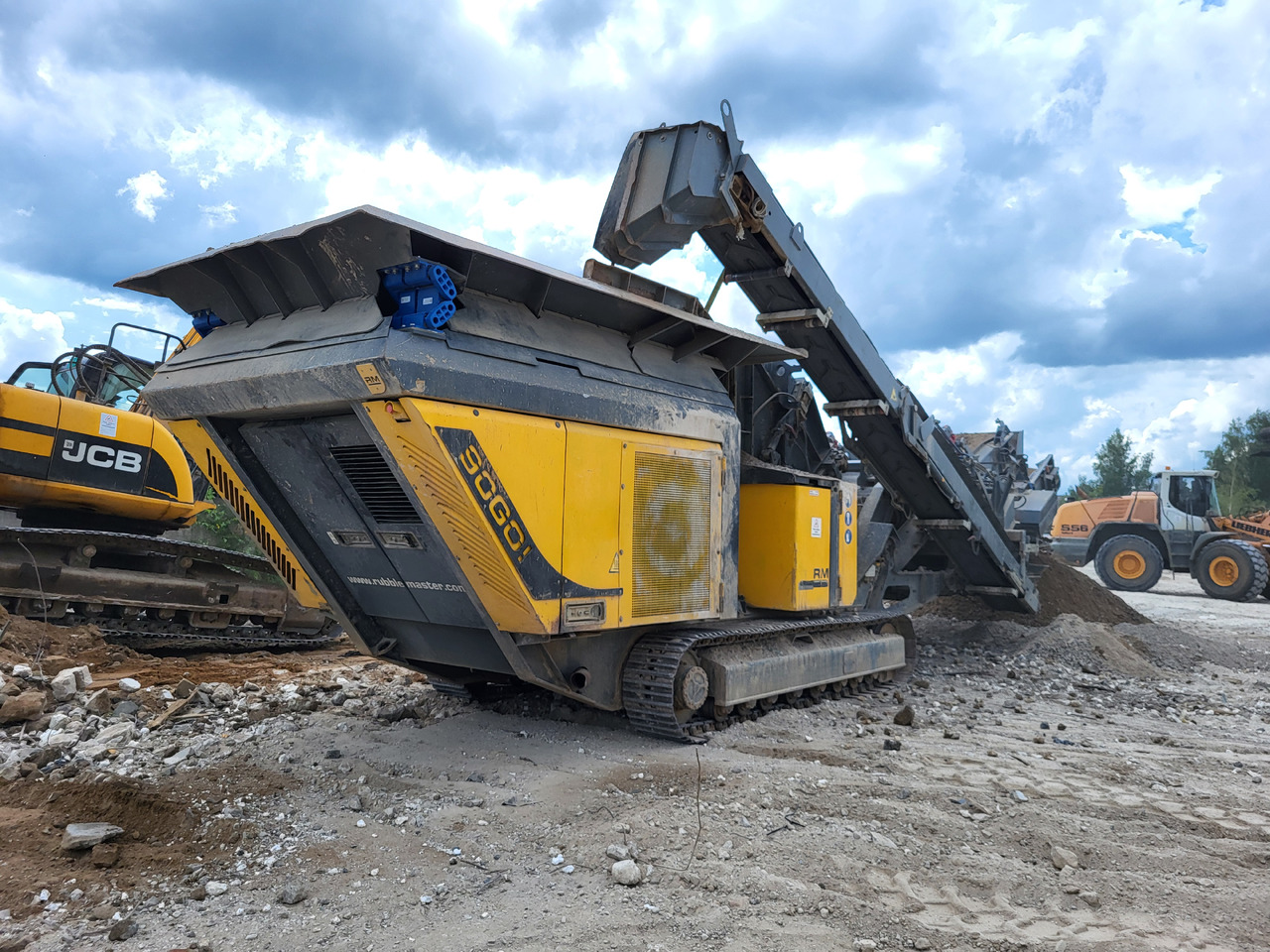 RUBBLE MASTER RM90GO! + MS95GO! - Мобильная дробилка: фото 4 RUBBLE MASTER RM90GO! + MS95GO! - Мобильная дробилка: фото 4