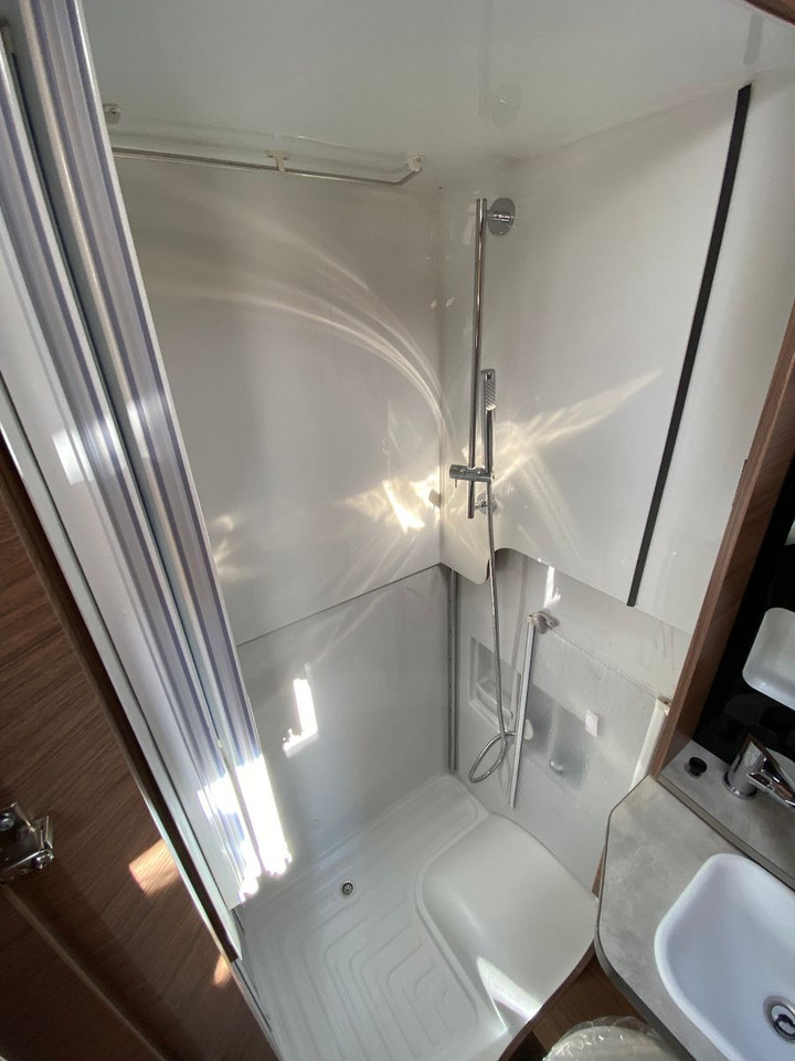 Новый Полуинтегрированный автодом Knaus TOURER CUVISION 500 MQ,4 Personen,slide Bett: фото 15