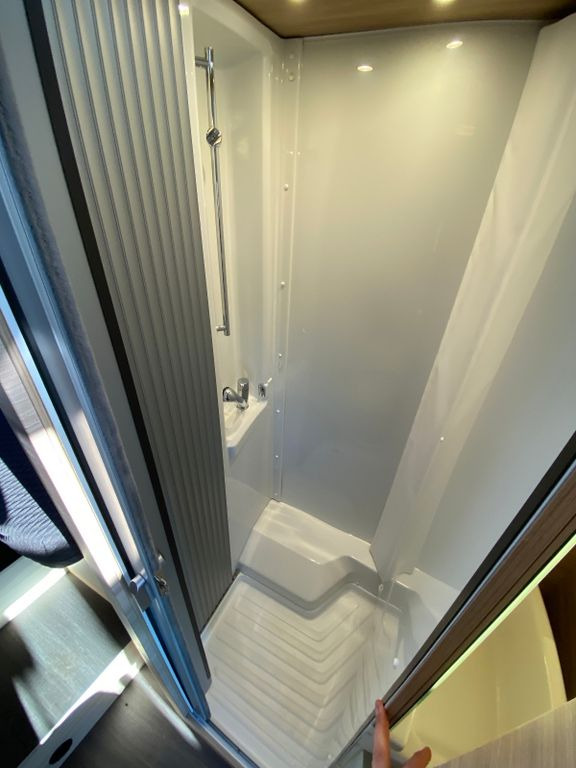 Полуинтегрированный автодом Knaus Van TI PLUS Platinium Selection 650 MEG,Automat: фото 14