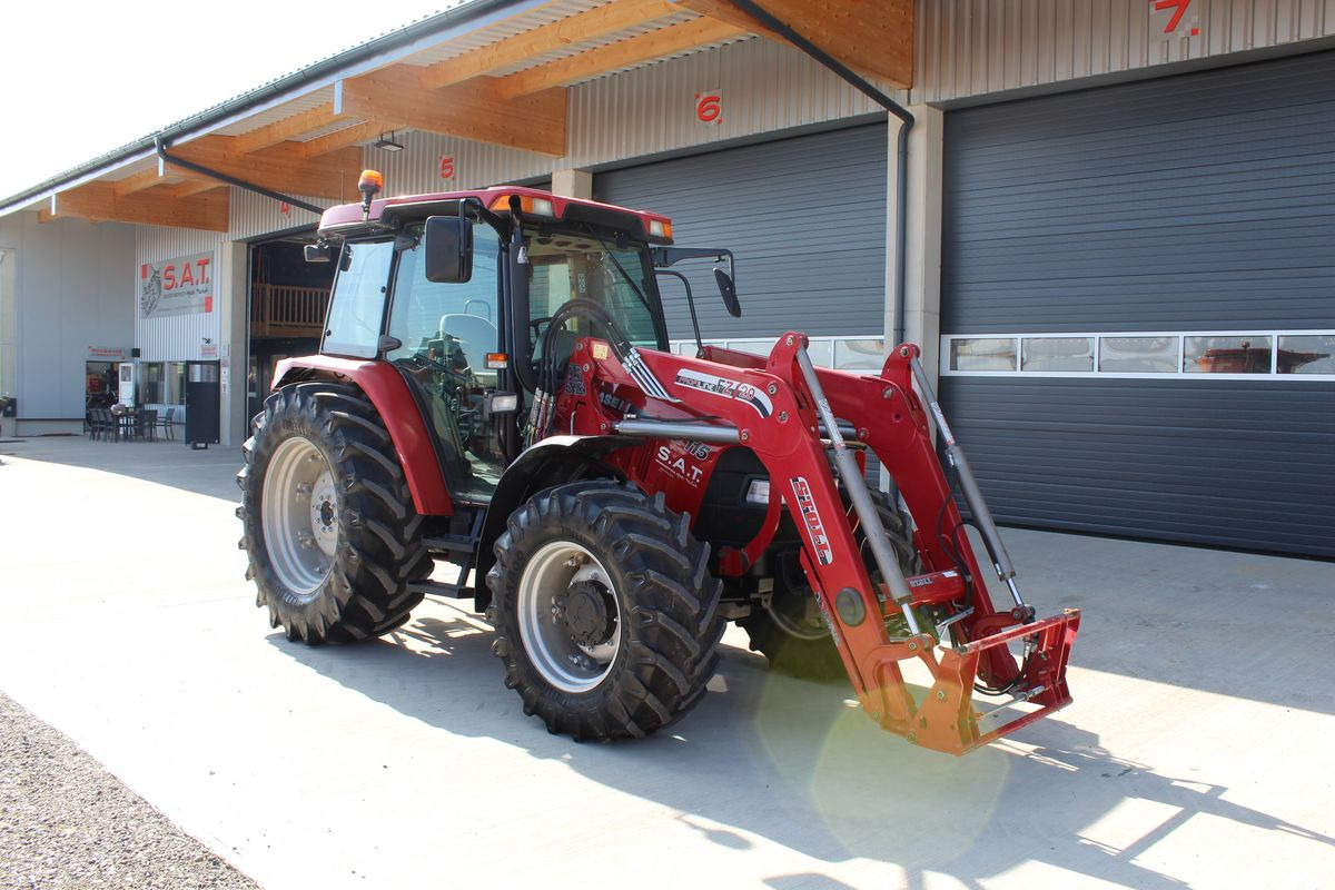 Трактор Case IH JXU 115: фото 1