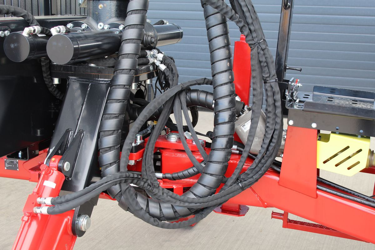 Новый Лесной прицеп Farmi Rückewagen 11,5 to-7,00 m Kran: фото 16