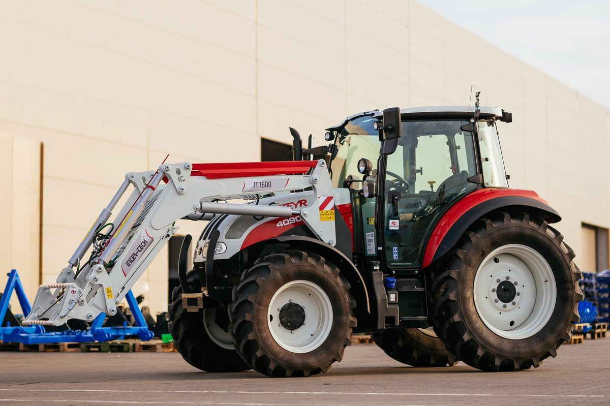 Intertech Frontlader IT1600 - Фронтальный погрузчик для трактора: фото 1 Intertech Frontlader IT1600 - Фронтальный погрузчик для трактора: фото 1