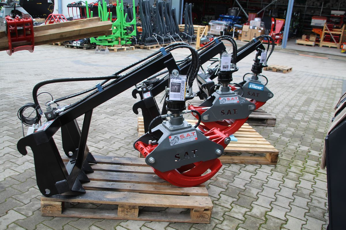 SAT - Rückezange mit Auslegearm - Neumaschine - Лесозаготовительная техника: фото 1 SAT - Rückezange mit Auslegearm - Neumaschine - Лесозаготовительная техника: фото 1