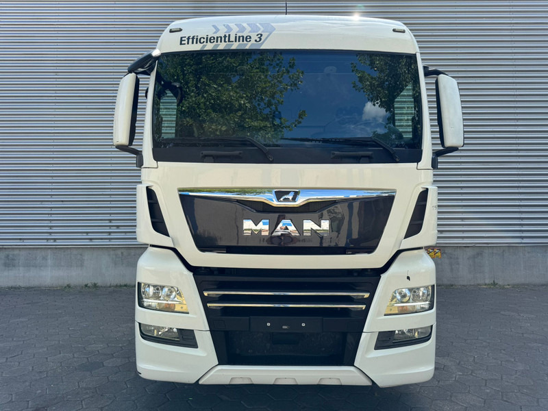 MAN TGX 18.500 XLX / Intarder / Roof Klima / 2 Tanks - Тягач: фото 4 MAN TGX 18.500 XLX / Intarder / Roof Klima / 2 Tanks - Тягач: фото 4
