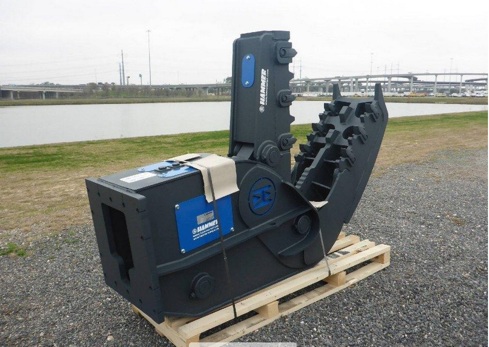 HAMMER FP16 STATIC CRUSHER 1450 KG - Гидроножницы для Экскаваторов: фото 1 HAMMER FP16 STATIC CRUSHER 1450 KG - Гидроножницы для Экскаваторов: фото 1
