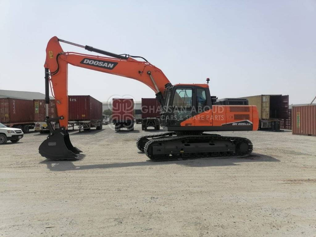 DOOSAN DX225 LCA – CHAIN EXCAVATOR OPERATING WEIGHT 22 TON APPROX. WITH  BUCKET 1.08 Cu.M BUCKET ( HEAVY DUTY) MY2022 - Гусеничный экскаватор: фото 1