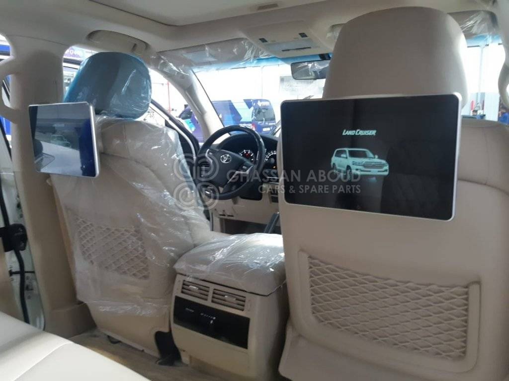 HEADREST DVD LAND CRUISER 2020 MODEL - Электрическая система для Легковых автомобилей: фото 1
