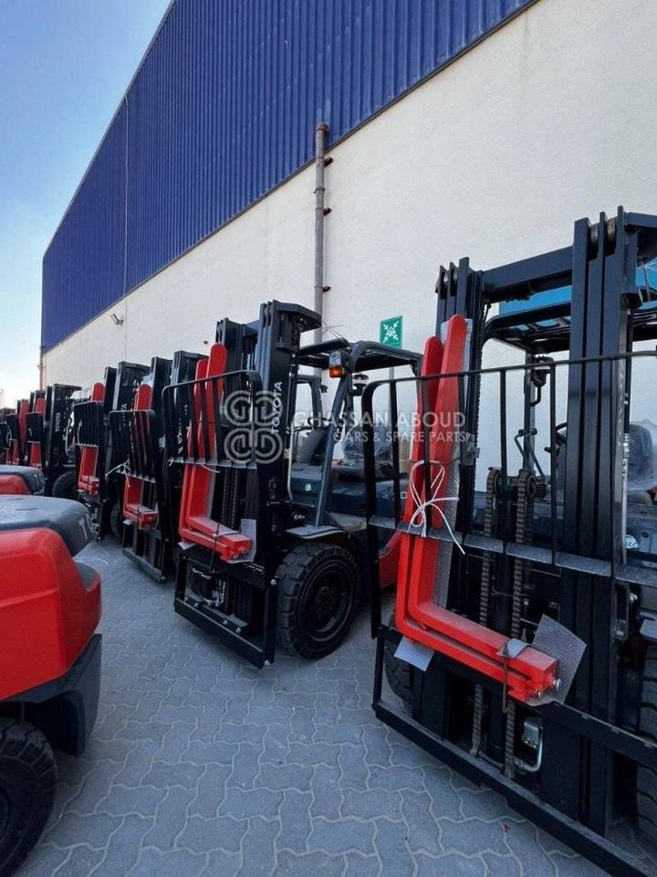TOYOTA FORKLIFT DIESEL 2.5TON 3STAGE, W/ SIDE SHIFT 3LEVER 4.7M LIFT HEIGHT MY24 - Дизельный погрузчик: фото 1