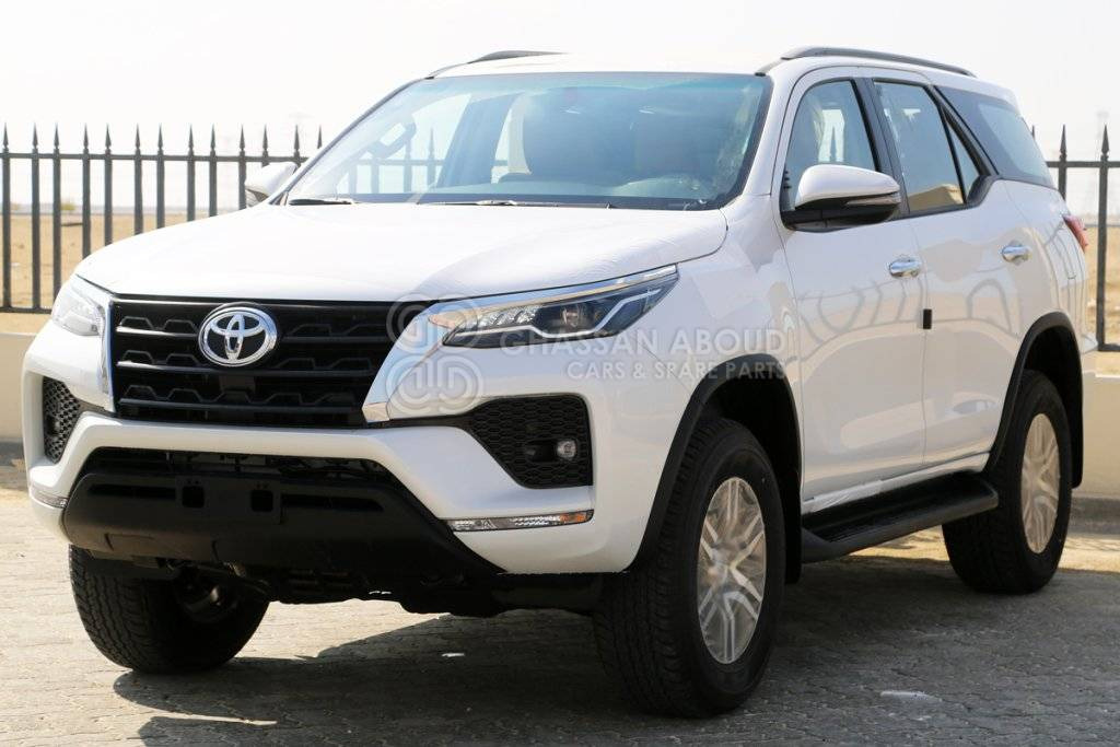 TOYOTA FORTUNER, 4.0L, GXR PETROL A/T, MY24 - Легковой автомобиль: фото 1