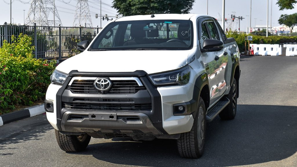 TOYOTA HILUX ADVENTURE 2.8L DIESEL 4X4 M/T MY23 - Пикап: фото 1 TOYOTA HILUX ADVENTURE 2.8L DIESEL 4X4 M/T MY23 - Пикап: фото 1