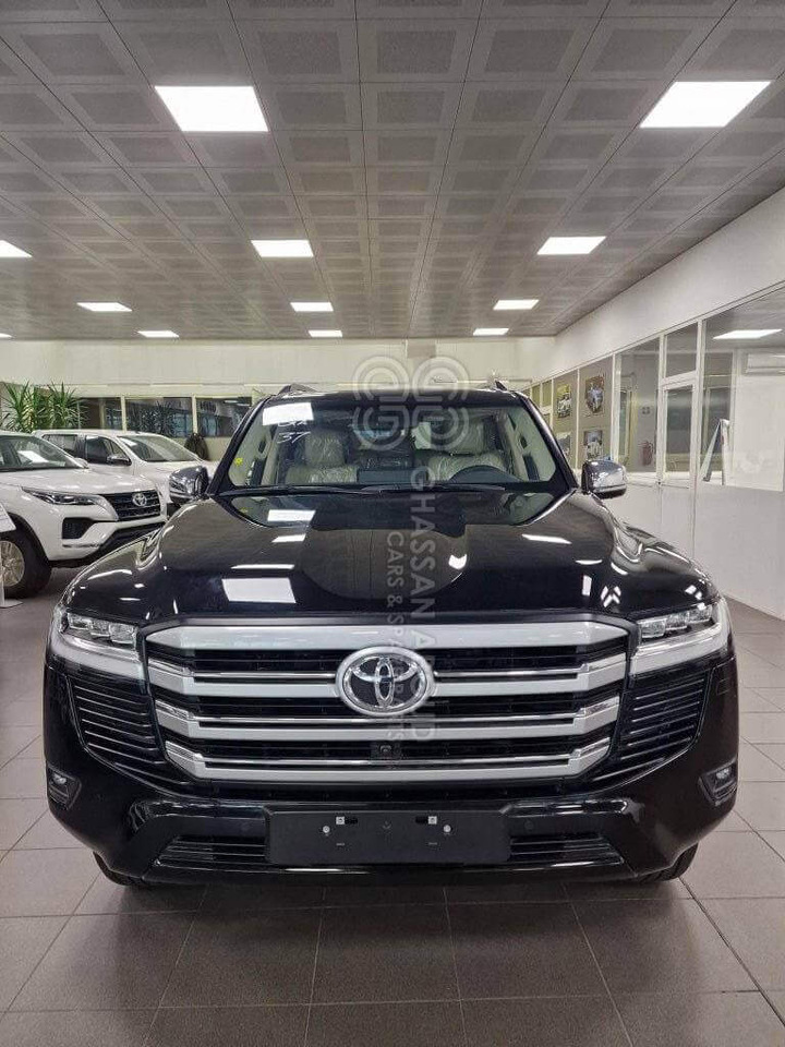 TOYOTA LAND CRUISER 3.5L PETROL, VX, A/T,MY24 - Легковой автомобиль: фото 1
