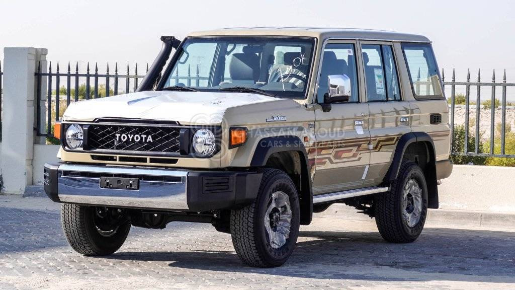 TOYOTA LC PU 76 HARD TOP LX – 4.0L PETROL ,M/T,MY25 - Пикап: фото 1