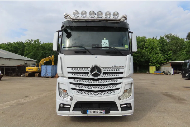 Mercedes-Benz Actros 2551 BERDEX 3 decks, All options + Berdex 12/ 2007 - Грузовик для перевозки животных: фото 2 Mercedes-Benz Actros 2551 BERDEX 3 decks, All options + Berdex 12/ 2007 - Грузовик для перевозки животных: фото 2