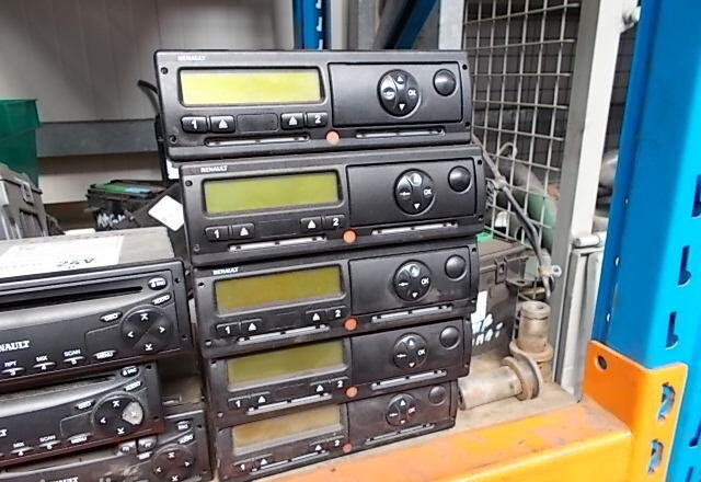 Renault MAGNUM DXI, PREMIUM DXI - Тахограф для Грузовиков: фото 1