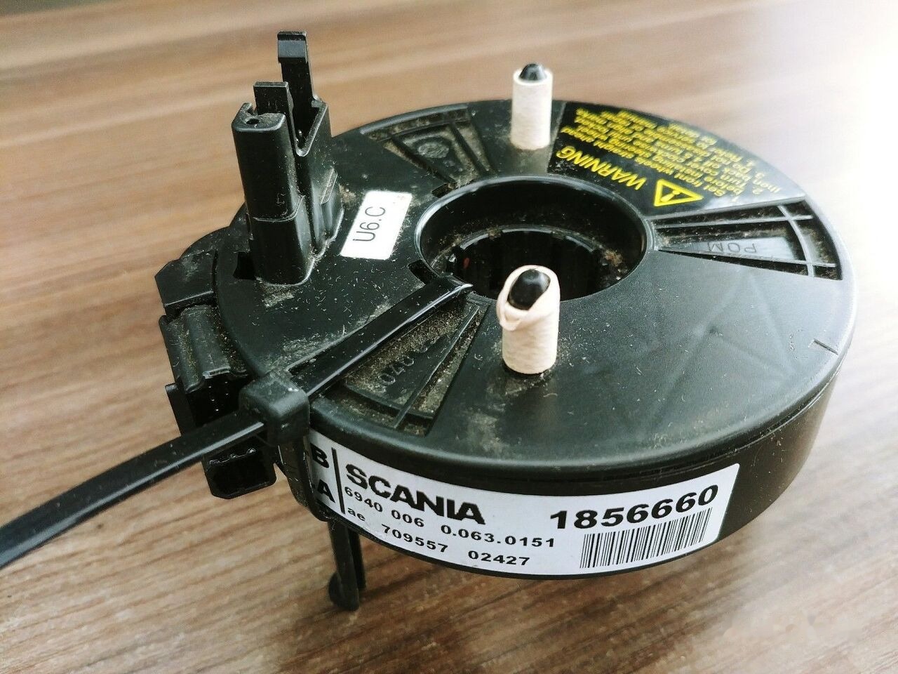 Scania CLOCK COIL SPRING CONNECTOR 1856660 1726784 Scania R - Рулевое колесо для Грузовиков: фото 1 Scania CLOCK COIL SPRING CONNECTOR 1856660 1726784 Scania R - Рулевое колесо для Грузовиков: фото 1