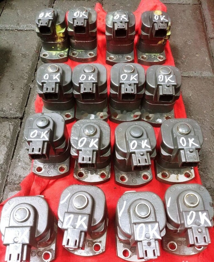 Scania GENUINE FUEL SOLENOID 1724538 1784240 Scania HPI - Клапан для Грузовиков: фото 1 Scania GENUINE FUEL SOLENOID 1724538 1784240 Scania HPI - Клапан для Грузовиков: фото 1