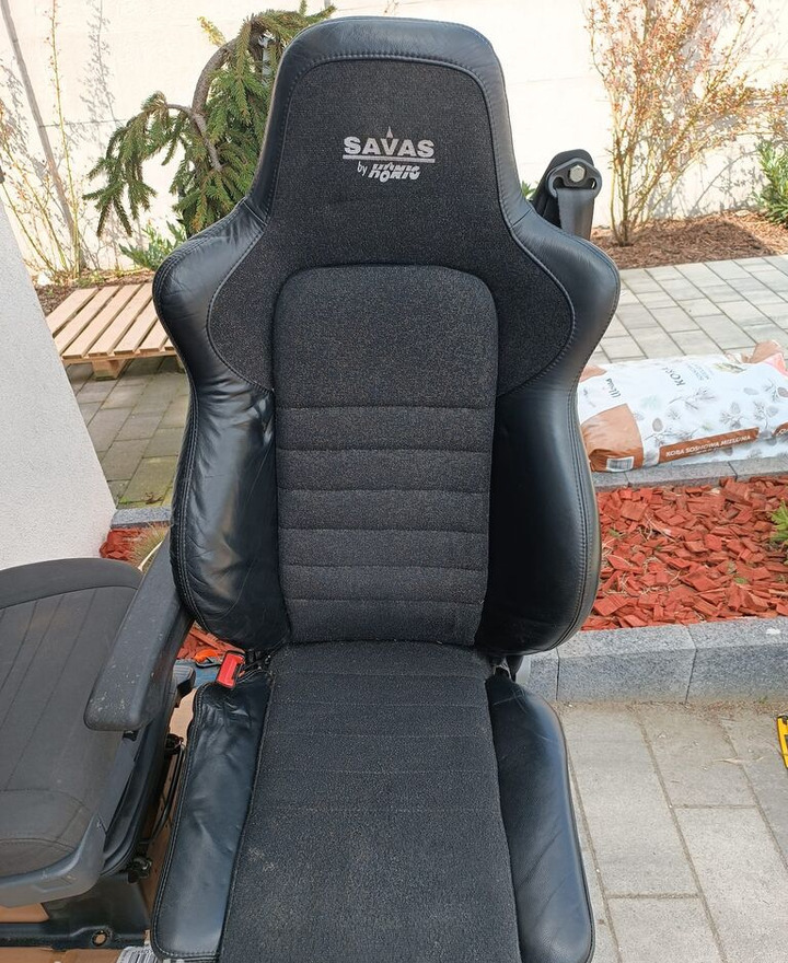 Новый Сиденье для Грузовиков Scania NEW GENERATION HALF LEATHER WITH METAL BASE (LEFT)   Scania: фото 1